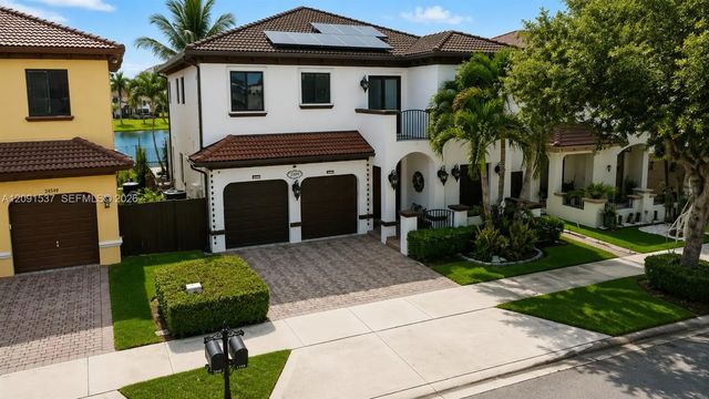 2 of 40 - 22673 Sw 105th Avenue, Miami, FL