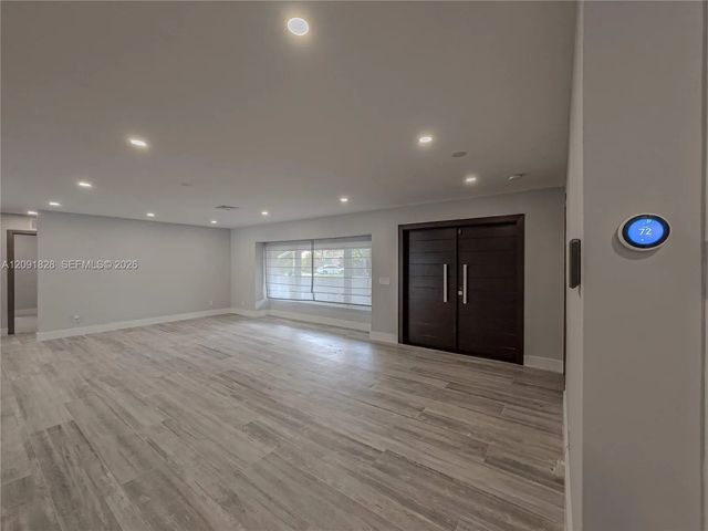 4 of 35 - 20405 Ne 22nd Place, Miami, FL
