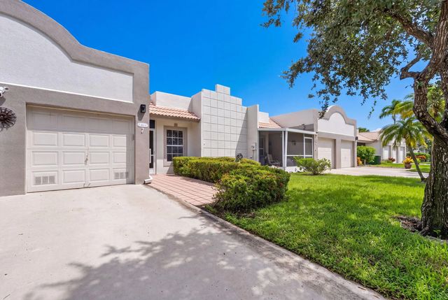 5 of 40 - 18800 Haywood Terrace #7, Boca Raton, FL