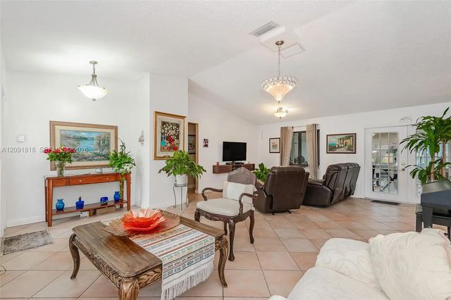 4 of 39 - 7609 Sunflower Drive, Margate, FL