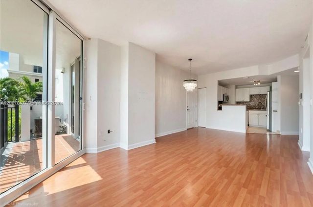 3 of 29 - 357 Almeria Avenue #606, Coral Gables, FL