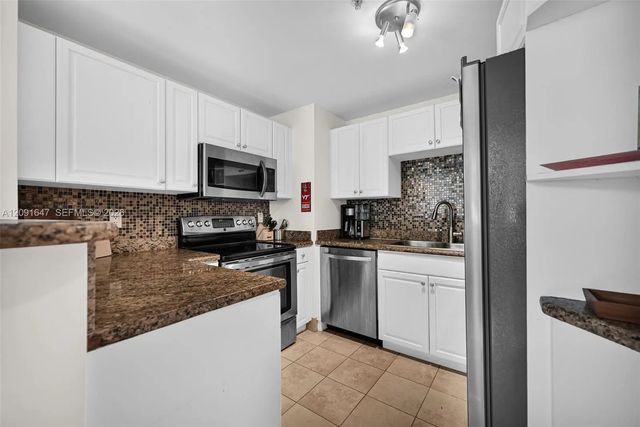5 of 29 - 357 Almeria Avenue #606, Coral Gables, FL