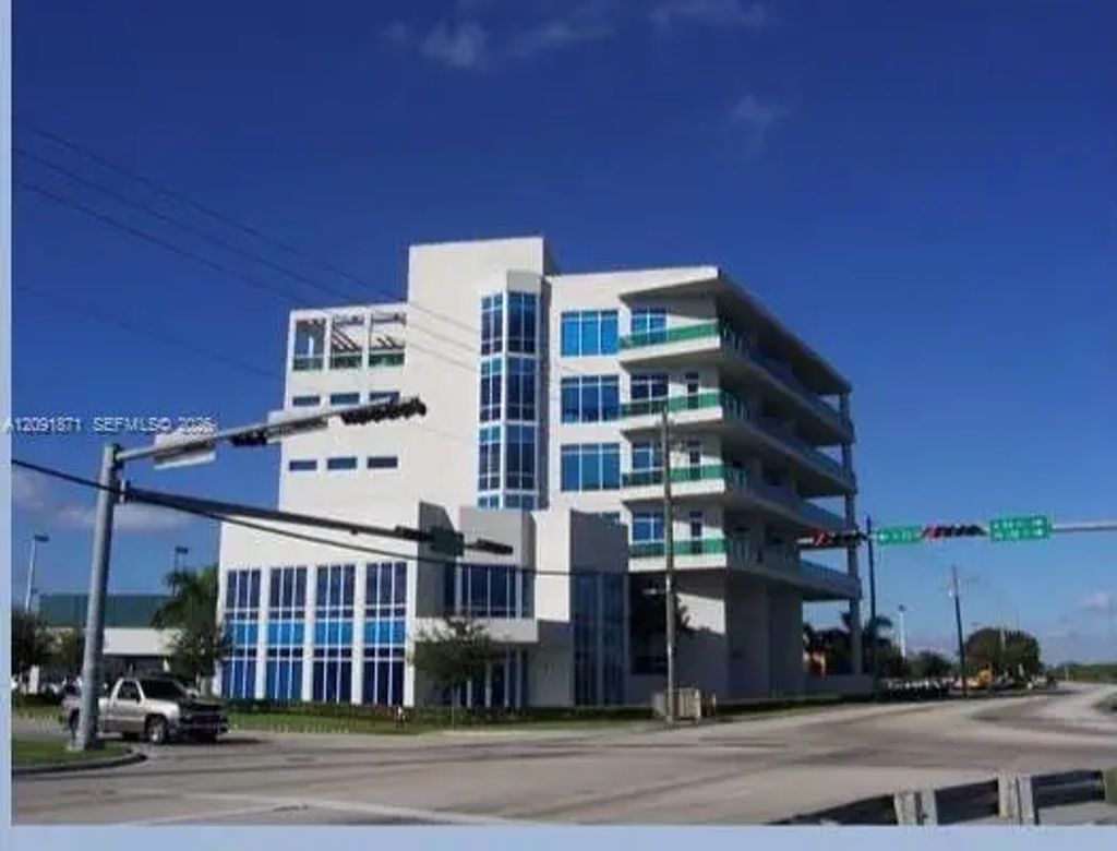 2300 W 84th Street #403-a, Hialeah