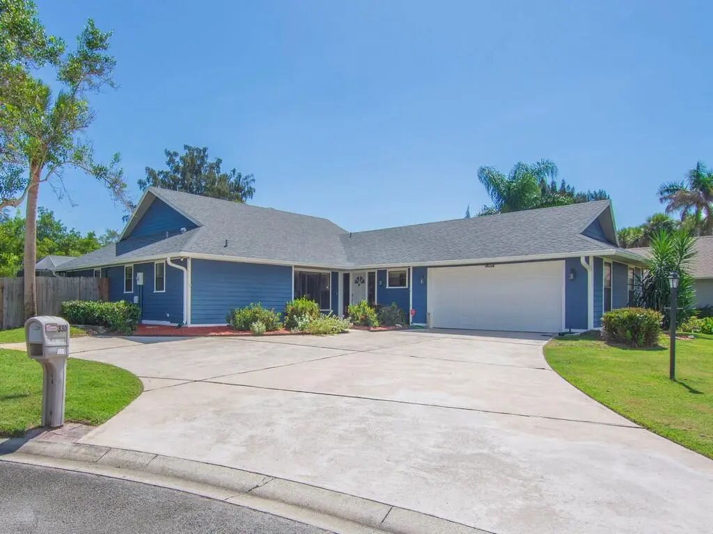 330 W Forest Trail, Vero Beach