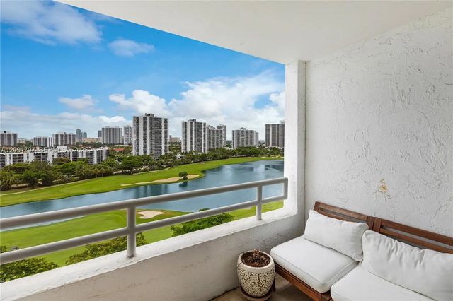 3 of 45 - 20355 Ne 34th Court #1422, Aventura, FL