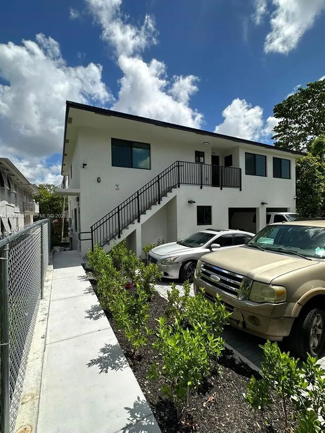5 of 17 - 147 Nw 61st Street, Miami, FL