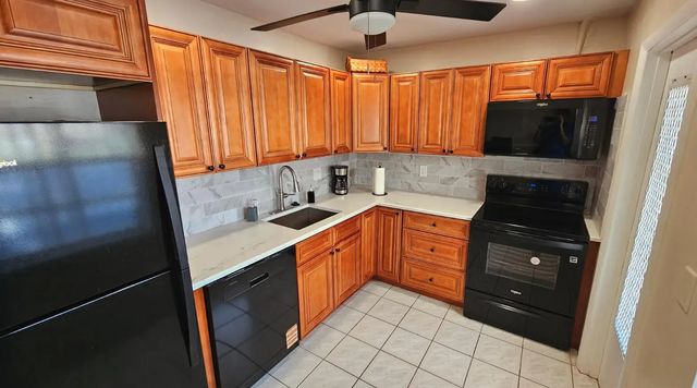 2 of 17 - 4270 Nw 40th Street #104, Lauderdale Lakes, FL