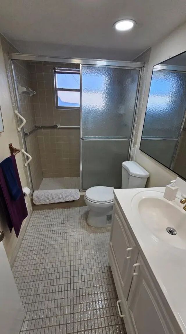 3 of 17 - 4270 Nw 40th Street #104, Lauderdale Lakes, FL