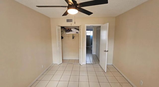 5 of 17 - 4270 Nw 40th Street #104, Lauderdale Lakes, FL