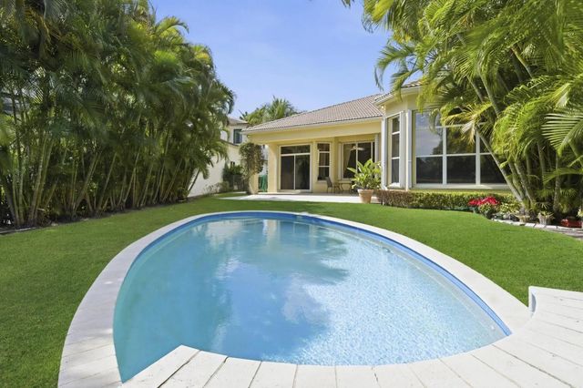 2 of 2 - 401 Via Placita, Palm Beach Gardens, FL