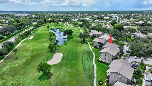 2 of 34 - 18449 Se Wood Haven Lane #e, Jupiter, FL