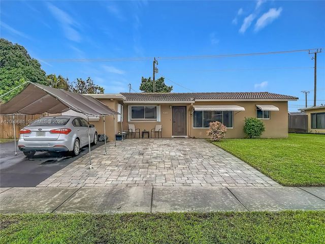 4220 Ne 4th Terrace, Deerfield Beach