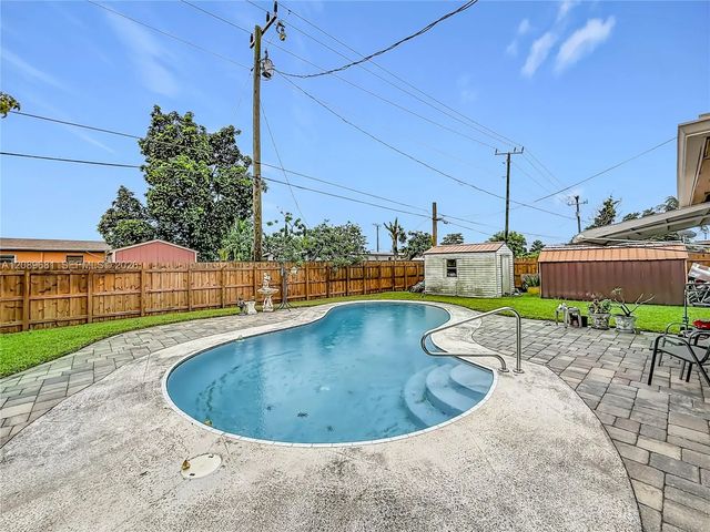 4 of 45 - 4220 Ne 4th Terrace, Deerfield Beach, FL