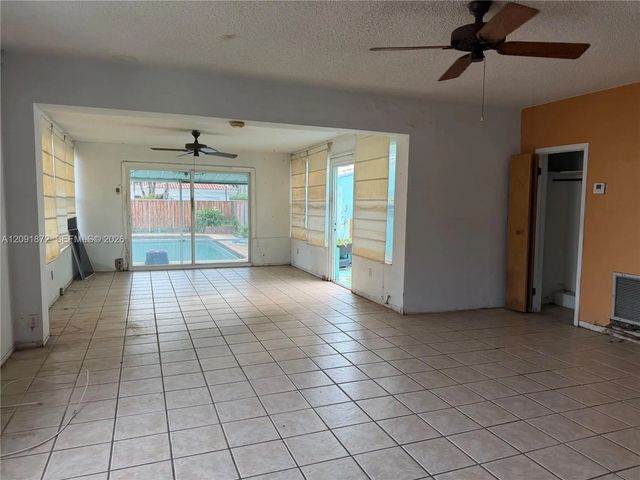 4 of 9 - 1146 Polk Street, Hollywood, FL
