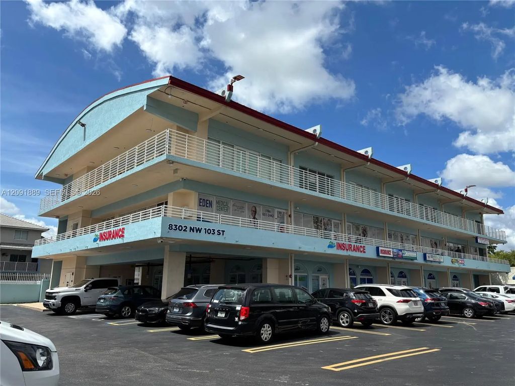8302 Nw 103rd Street, Hialeah Gardens