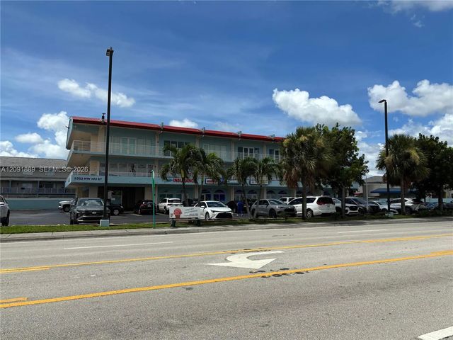 4 of 19 - 8302 Nw 103rd Street, Hialeah Gardens, FL