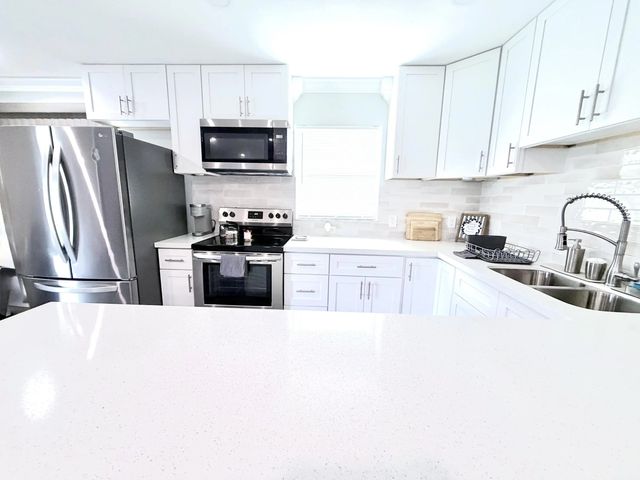 2 of 16 - 137 Brittany C Terrace, Delray Beach, FL