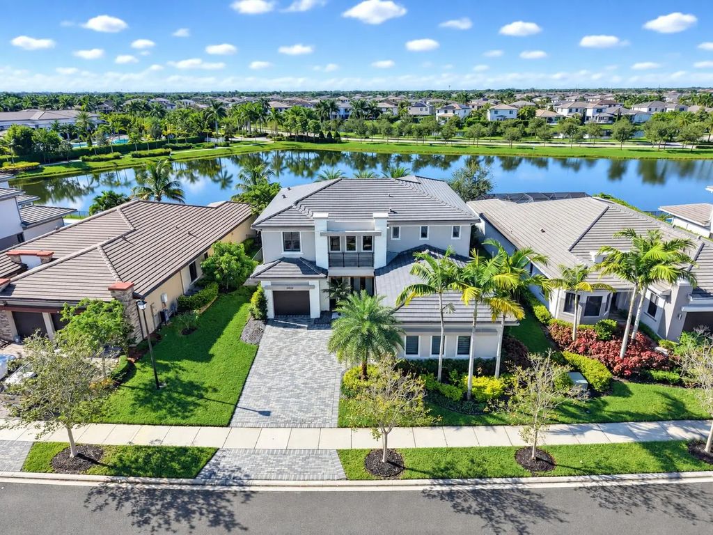 10530 Cobalt Court, Parkland