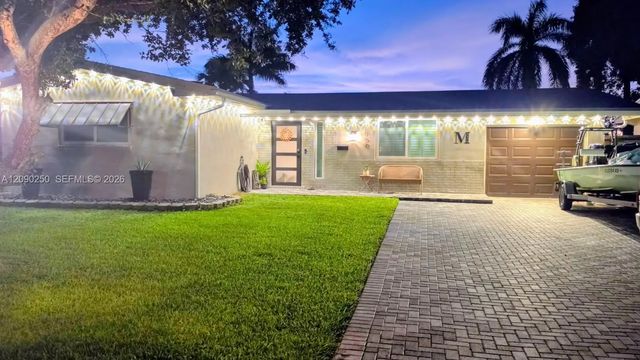 4 of 56 - 1150 Nw 86th Terrace, Pembroke Pines, FL