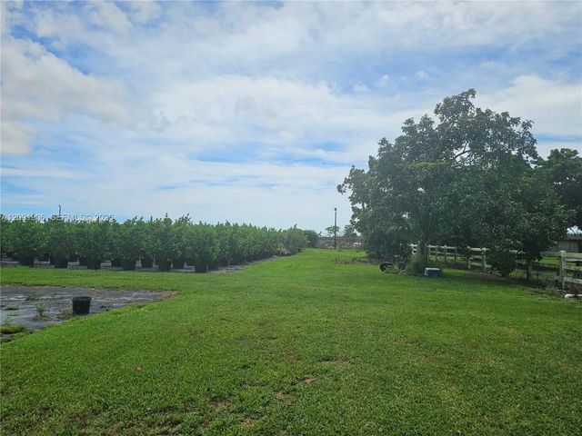 3 of 11 - 172 Sw Ave 228 Street, Homestead, FL