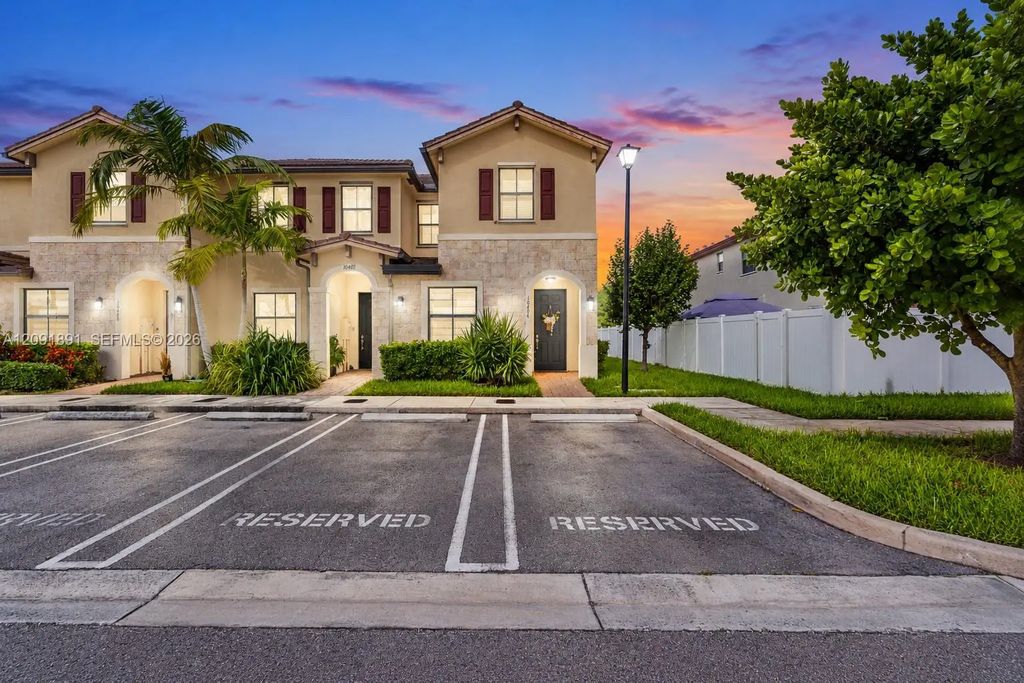 10496 W 33rd Lane, Hialeah
