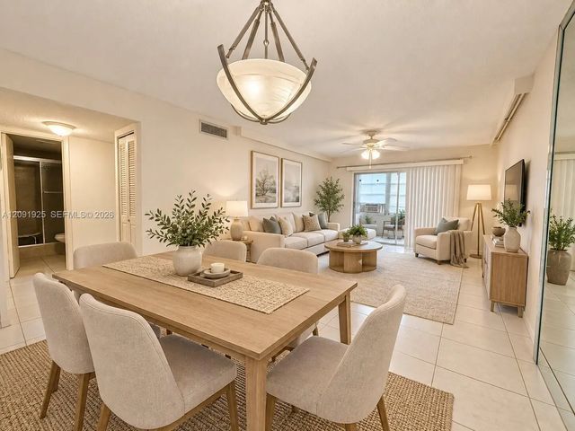 5 of 17 - 300 Berkley Road #203, Hollywood, FL