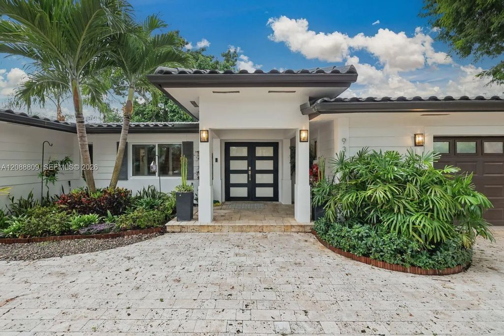 9320 Sw 165th Street, Palmetto Bay