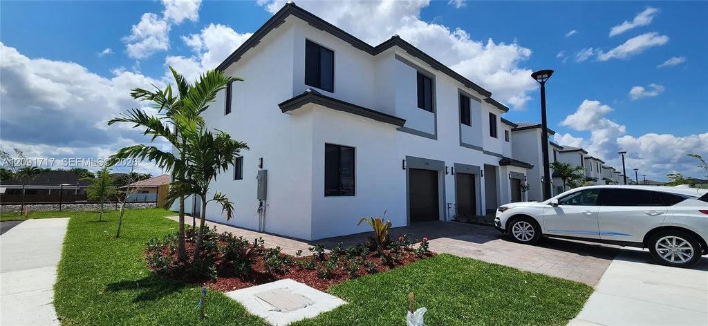 15720 Sw 136th Way, Miami