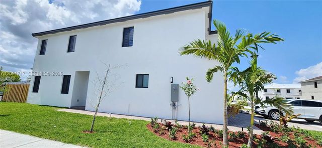 3 of 18 - 15720 Sw 136th Way, Miami, FL