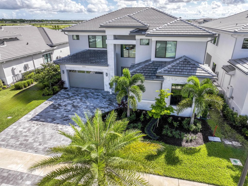10050 Skyloft Street, Palm Beach Gardens