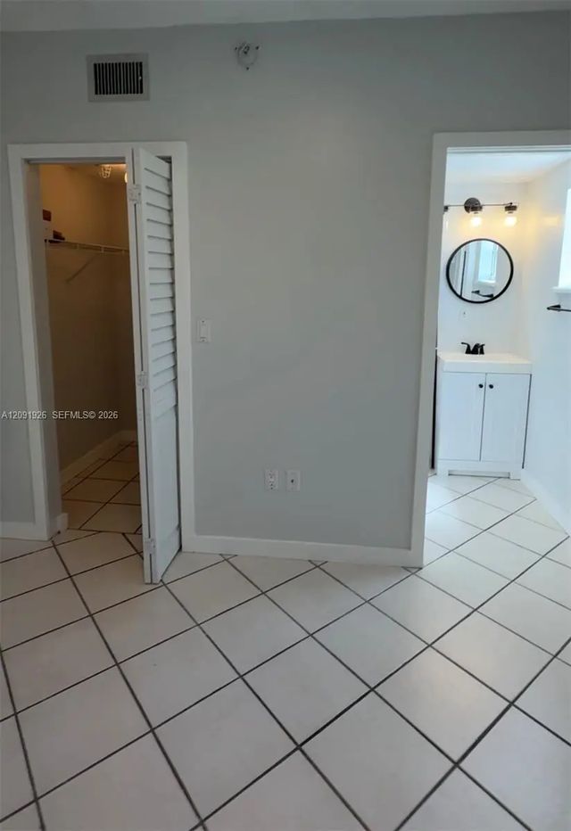 3 of 5 - 3051 Sw 27th Avenue #402, Miami, FL