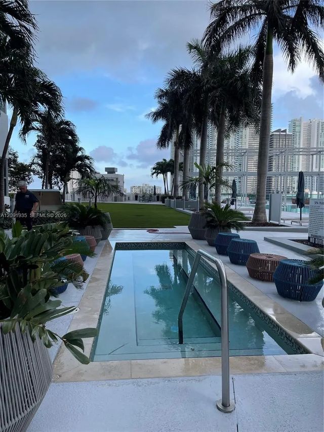3 of 28 - 3301 Ne 1st Avenue #h2501, Miami, FL