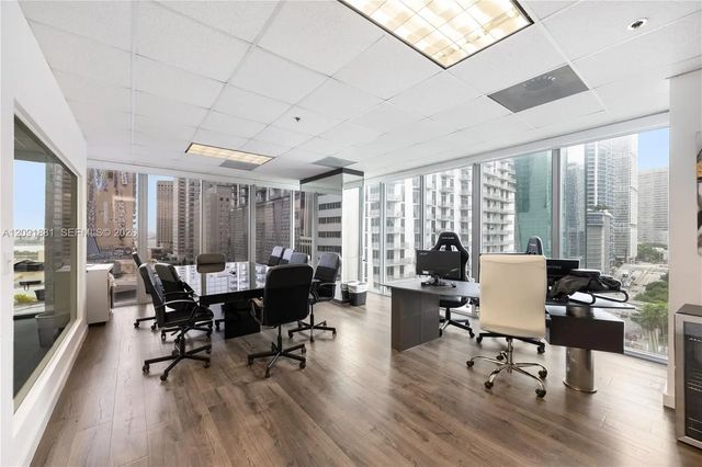 150 Se 2nd Avenue #1025, Miami