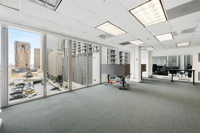 2 of 16 - 150 Se 2nd Avenue #1025, Miami, FL