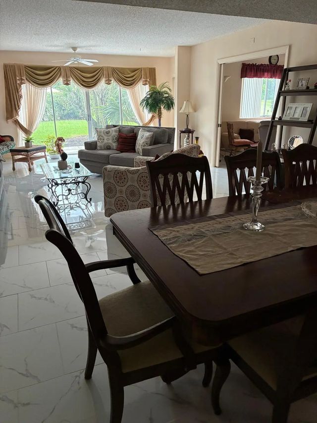 3 of 13 - 6768 10th Avenue N #115, Lake Worth, FL