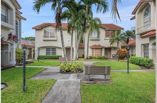 10837 Nw 8th Street, Pembroke Pines