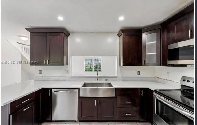 5 of 20 - 10837 Nw 8th Street, Pembroke Pines, FL