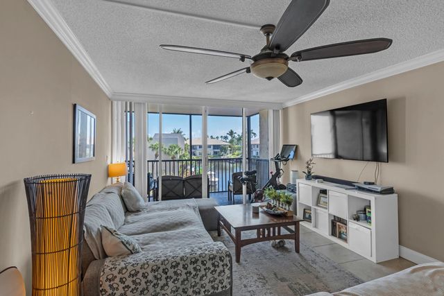 3 of 54 - 6 Royal Palm Way #307, Boca Raton, FL