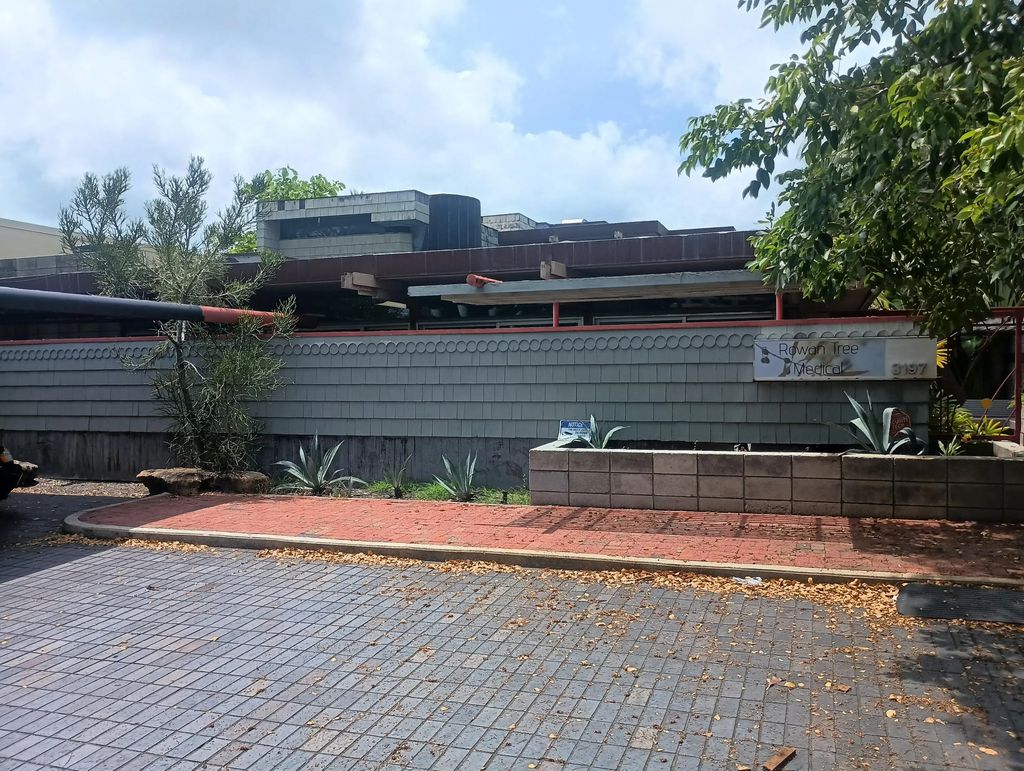 3197 Ne 18th Terrace, Oakland Park