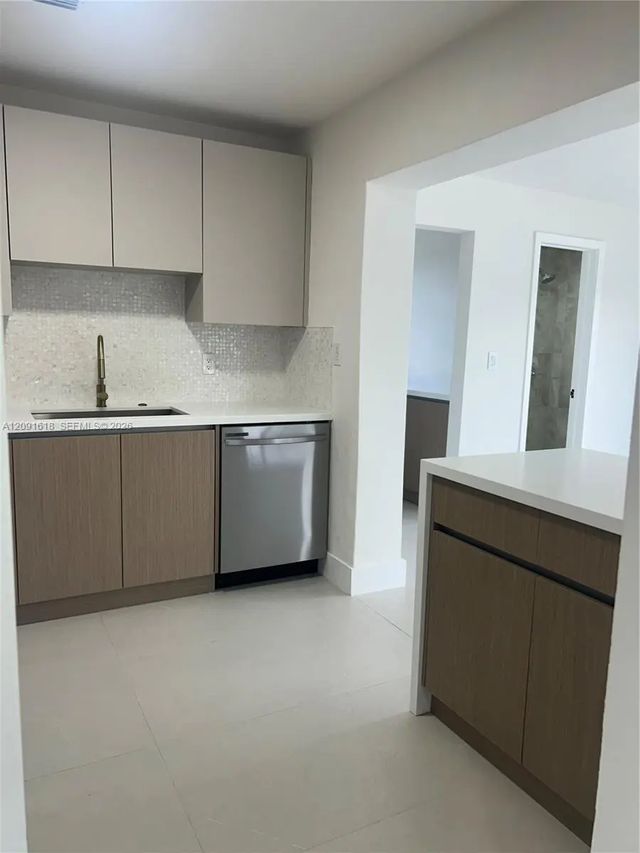 2 of 14 - N/A, Miami, FL