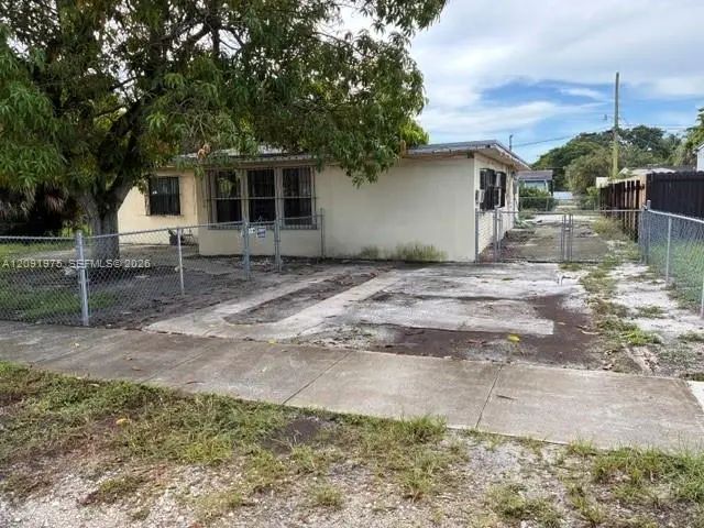 3 of 9 - 3100 Nw 162nd Street, Miami Gardens, FL