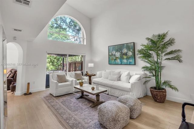 5 of 42 - 5380 Nw 113th Place, Doral, FL