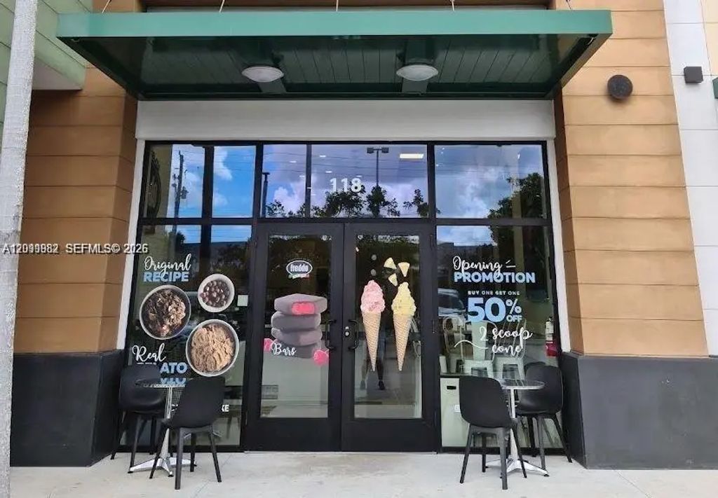 306 Sw 145 Avenue, Pembroke Pines