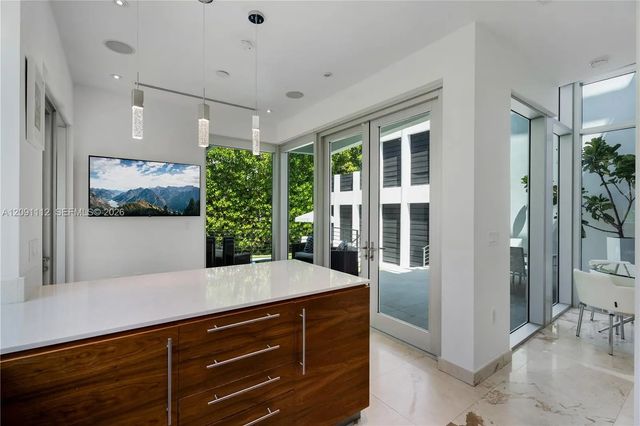 3 of 50 - 548 Fernwood Road #548, Key Biscayne, FL
