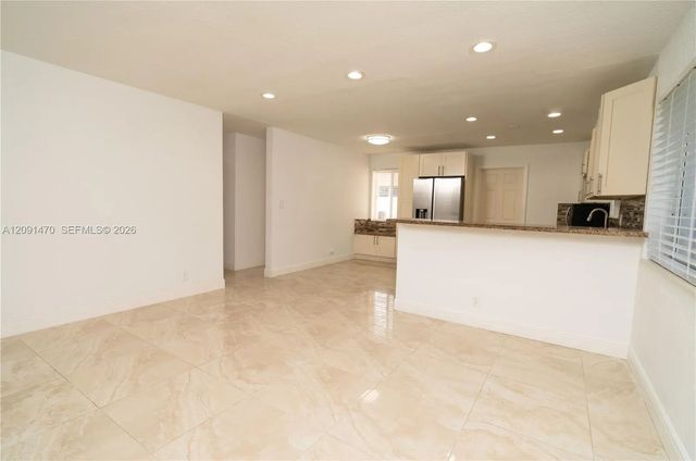 5 of 15 - 1920 Sw 64th Avenue, North Lauderdale, FL