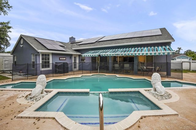 2 of 45 - 13820 Folkestone Circle, Wellington, FL