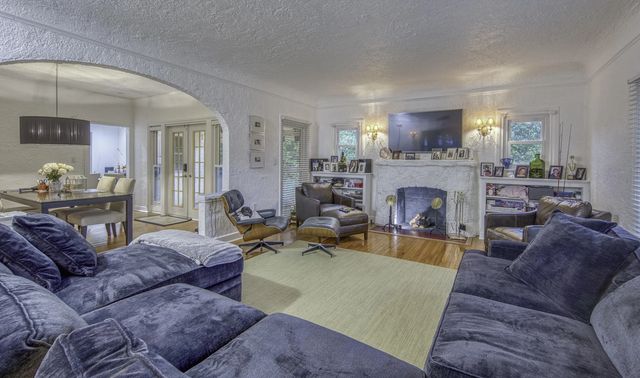 3 of 23 - 411 S Federal Highway, Lake Worth Beach, FL