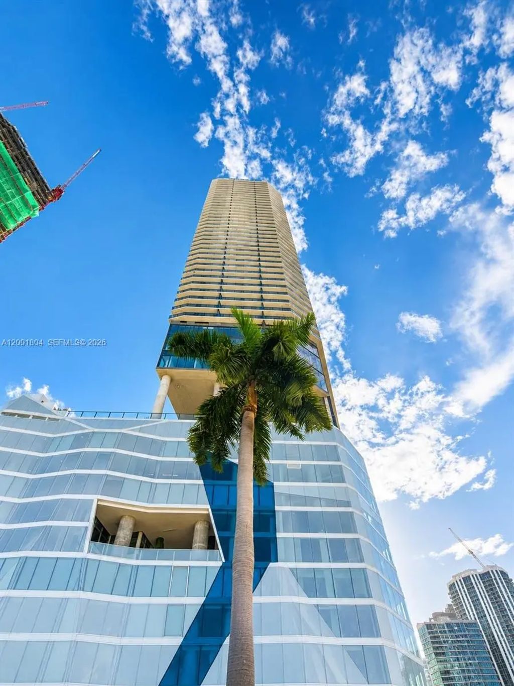 398 Ne 5th Street #3218, Miami