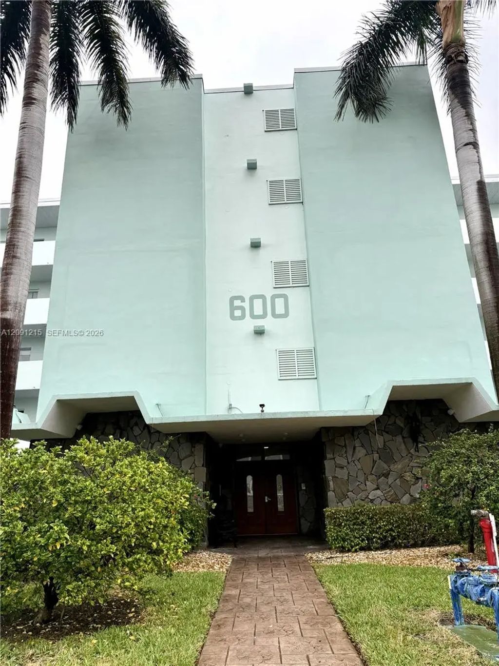 600 Ne 14th Avenue #224, Hallandale Beach
