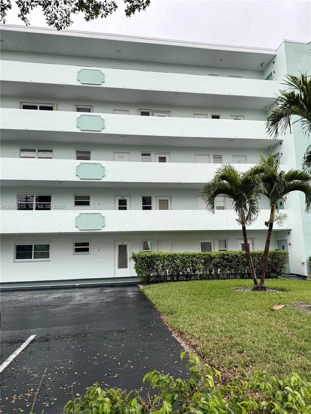 2 of 24 - 600 Ne 14th Avenue #224, Hallandale Beach, FL